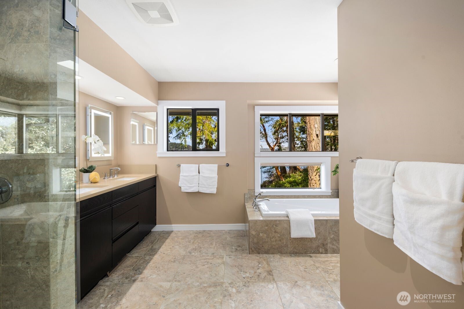 1501 Yacht Haven Road Friday Harbor, WA 98250 - Photo 20 of 40