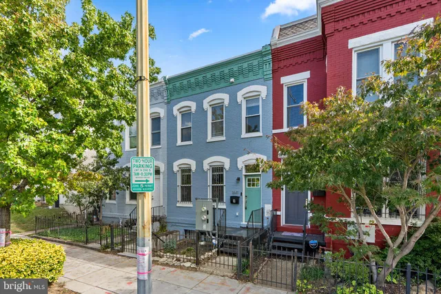 $2,100 | 1641 4th Street Northwest, Unit 2, Washington, DC 20001
