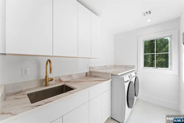 $1,849,000 | 110 Radburn Road, Glen Rock, NJ 07452