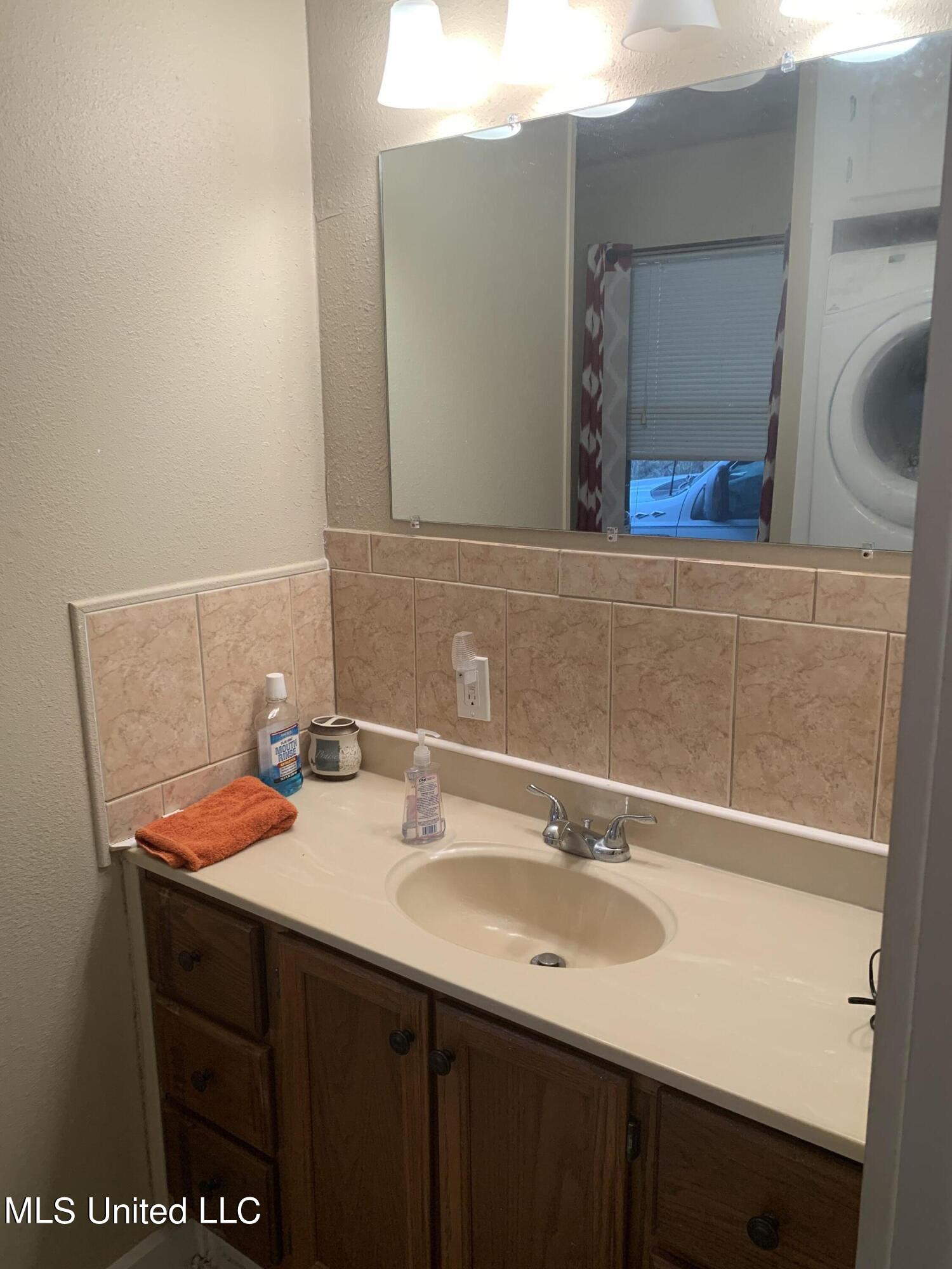 23637 Saucier Lizana Road Saucier, MS 39574 - Photo 18 of 30 Bathroom # 1