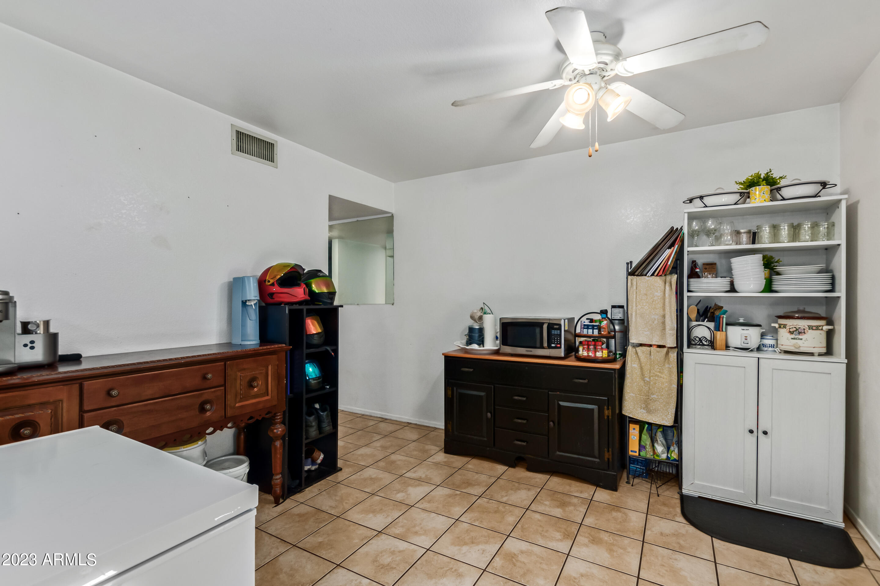 6262 East Brown Road, Unit 59 Mesa, AZ 85205 - Photo 11 of 34 16 - Brown