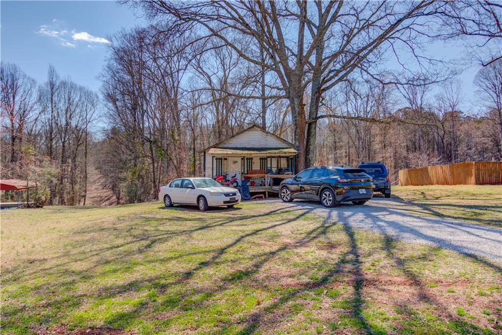 382 Dixie Red Avenue Jefferson, GA 30549 - Photo 4 of 8