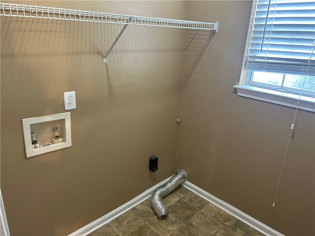 2420 Briar Knoll Road Lithonia, GA 30058 - Photo 8 of 15