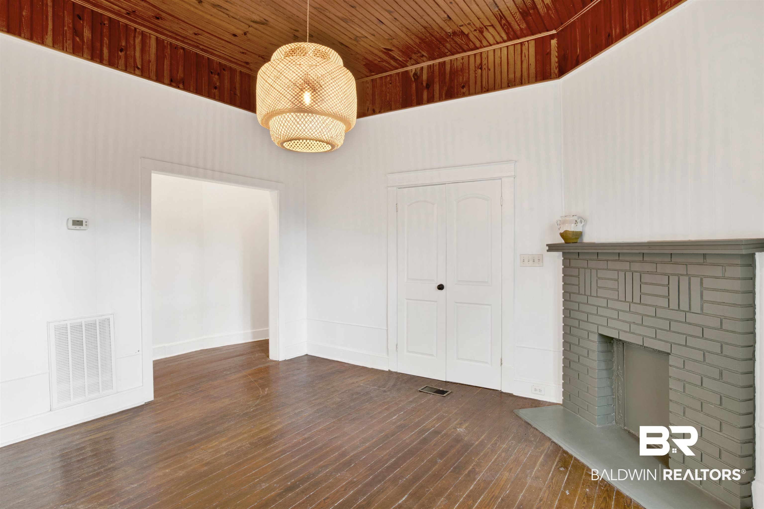11 Van Heuval Street Mobile, AL 36606 - Photo 20 of 33