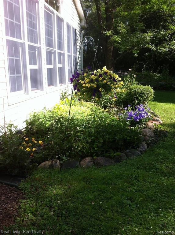 354 Texas Avenue Rochester Hills, MI 48309 - Photo 23 of 62