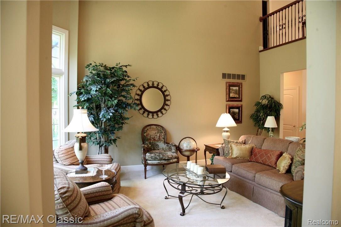 34028 Lyncroft Street Farmington, MI 48331 - Photo 15 of 66 image0014.jpg