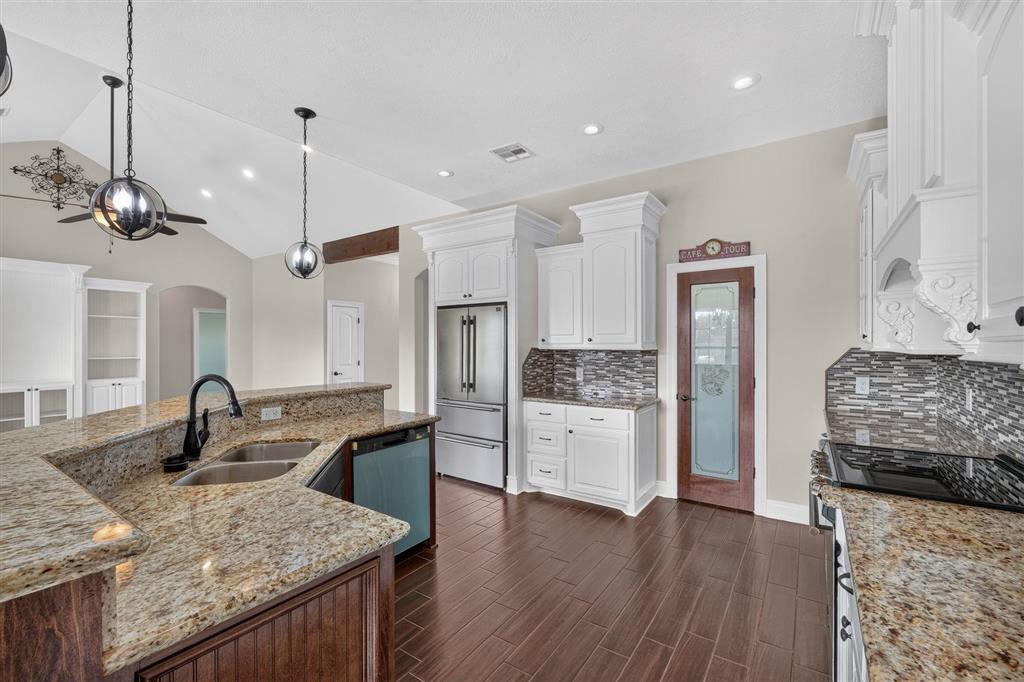 617 Cedar Ridge Street Iowa, LA 70647 - Photo 12 of 26 Gallery Image 12