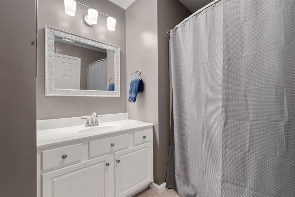 12 Charlton Road Dudley, MA 01571 - Photo 17 of 30