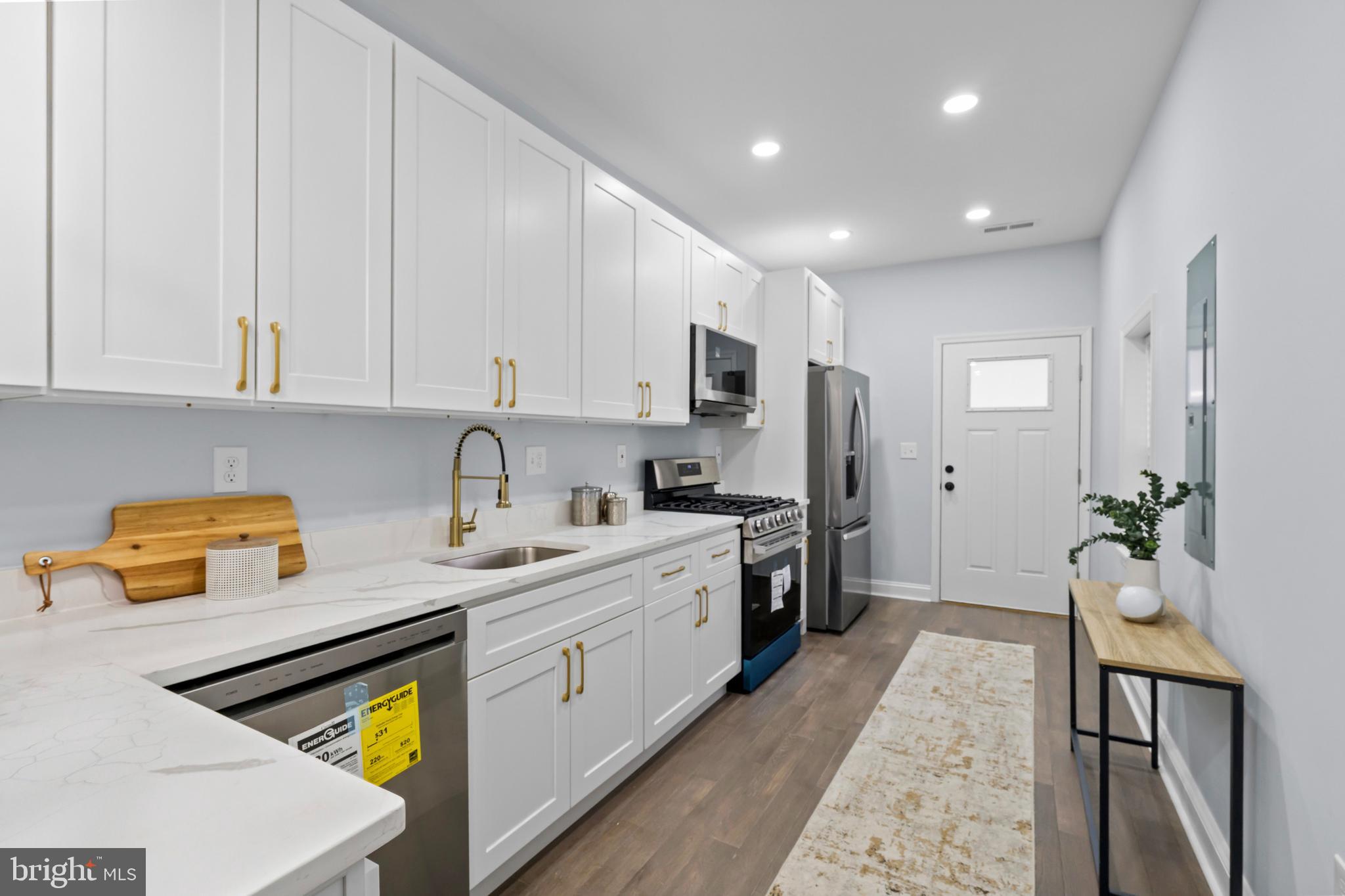 1612 East Chase Street Baltimore, MD 21213 - Photo 1 of 48