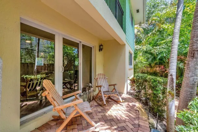$3,800 | 49 Southeast 7th Avenue, Unit 2, Delray Beach, FL 33483