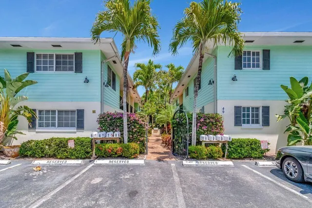 $3,800 | 49 Southeast 7th Avenue, Unit 2, Delray Beach, FL 33483
