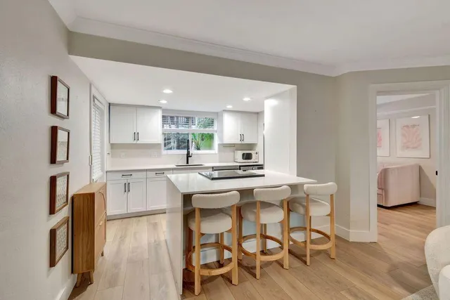 $3,800 | 49 Southeast 7th Avenue, Unit 2, Delray Beach, FL 33483