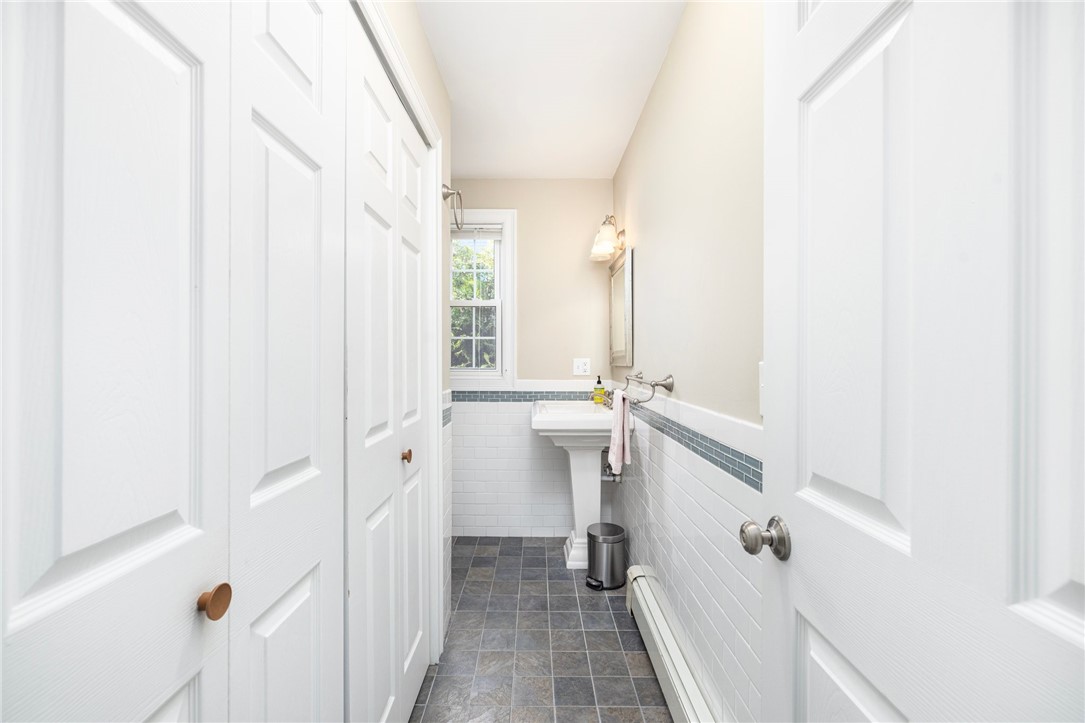 32 East Avenue, Unit A Westerly, RI 02891 - Photo 7 of 33