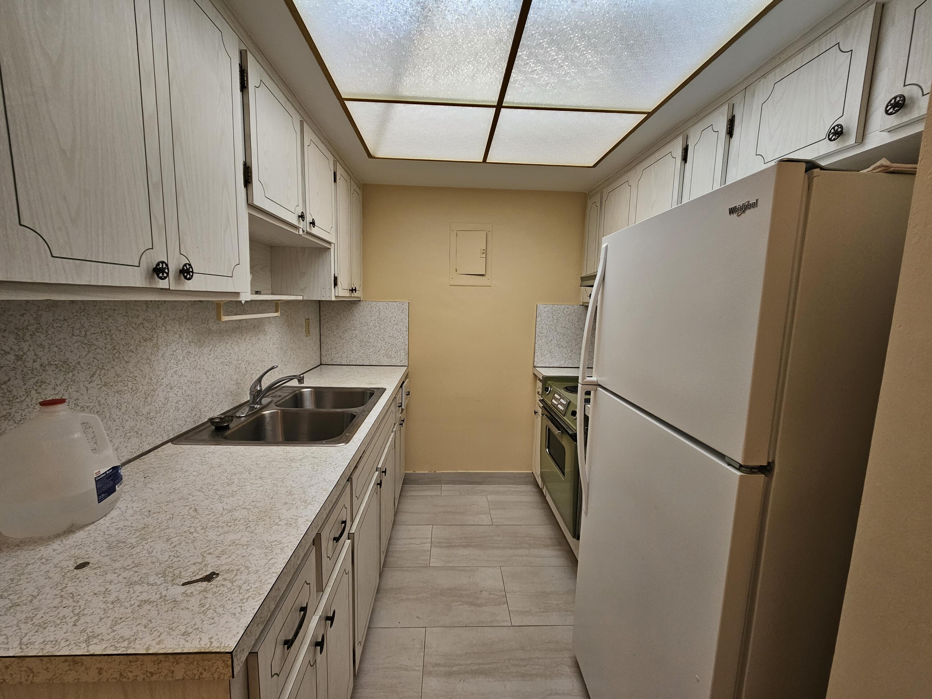 1901 Northeast 29th Street, Unit 2 Lighthouse Point, FL 33064 - Photo 2 of 7 Copy of 20230430_154124