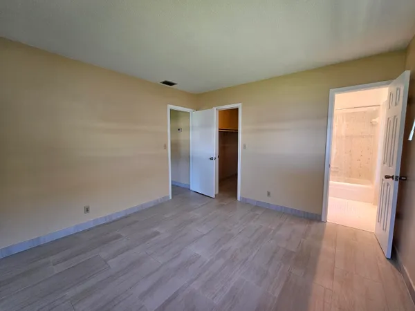 $1,600 | 1901 Northeast 29th Street, Unit 2, Lighthouse Point, FL 33064