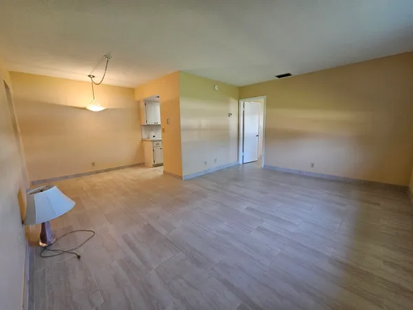 $1,600 | 1901 Northeast 29th Street, Unit 2, Lighthouse Point, FL 33064