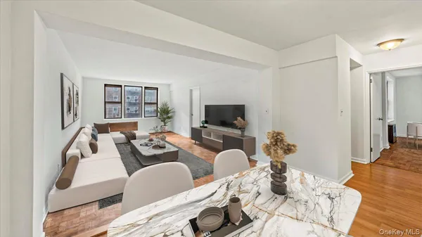 $200,000 | 300 North Broadway, Unit 2H, Yonkers, NY 10701