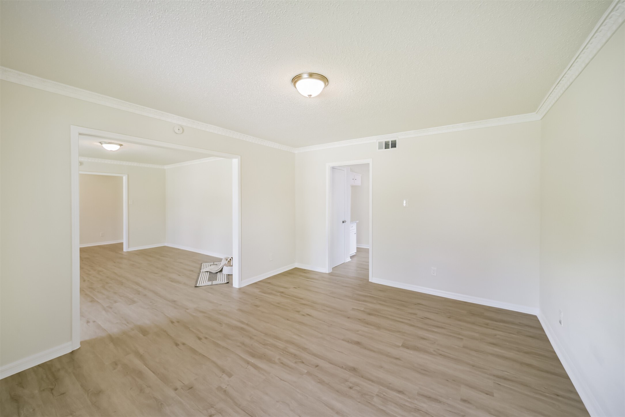 1011 Baltic Lane Houston, TX 77090 - Photo 16 of 43 a view of an empty room