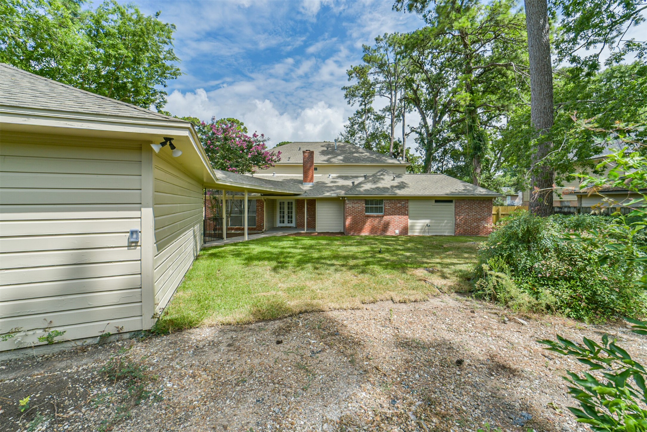 1011 Baltic Lane Houston, TX 77090 - Photo 43 of 43 a front view of a house with a yard