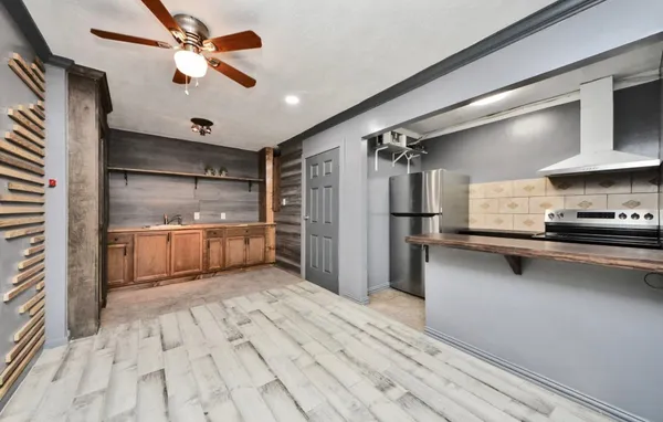 $1,500 | 5622 West Montgomery Road, Houston, TX 77091
