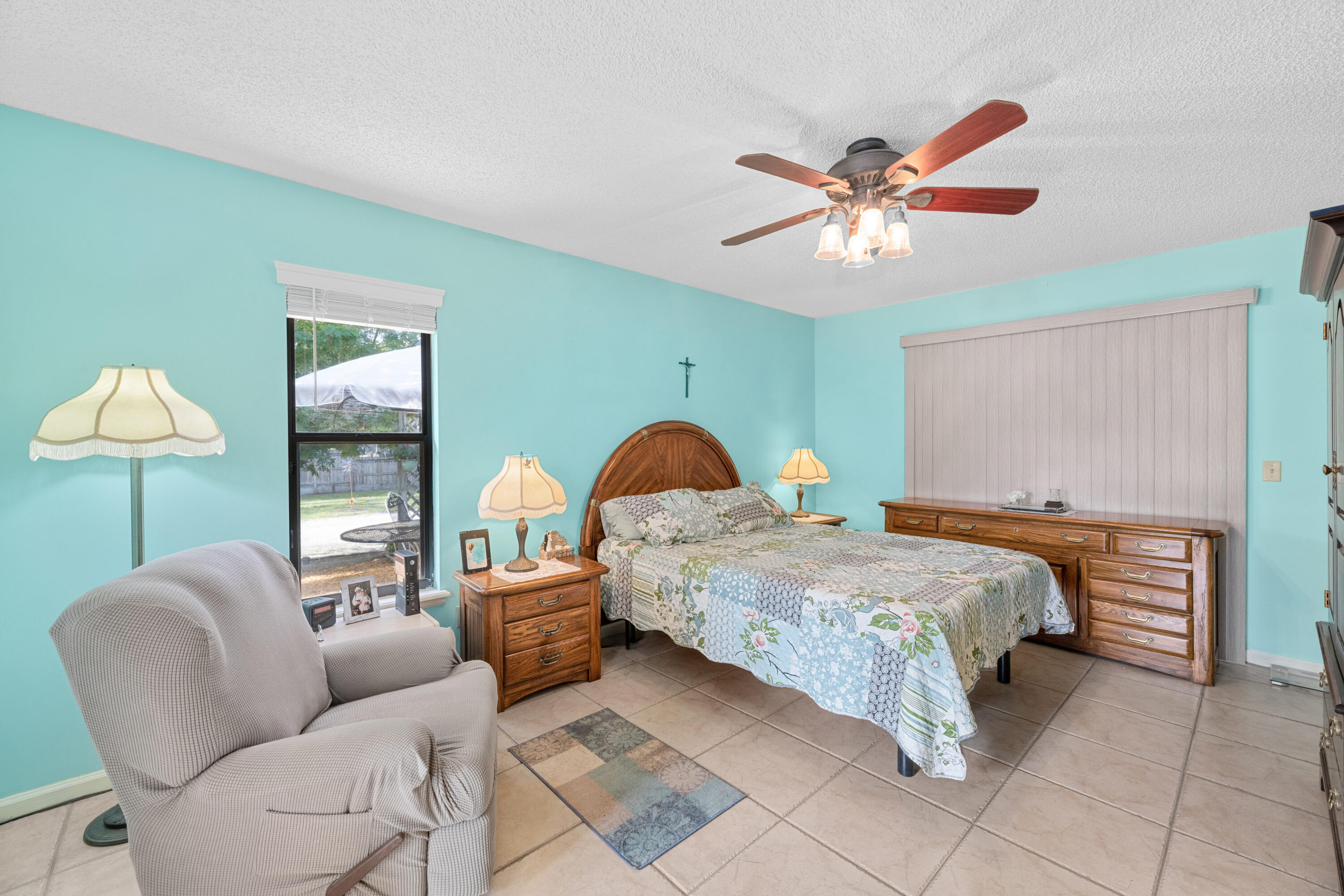 16887 West Cornwall Drive Loxahatchee, FL 33470 - Photo 8 of 37 16887 Cornwall Dr W-print-044-093-DSC 02