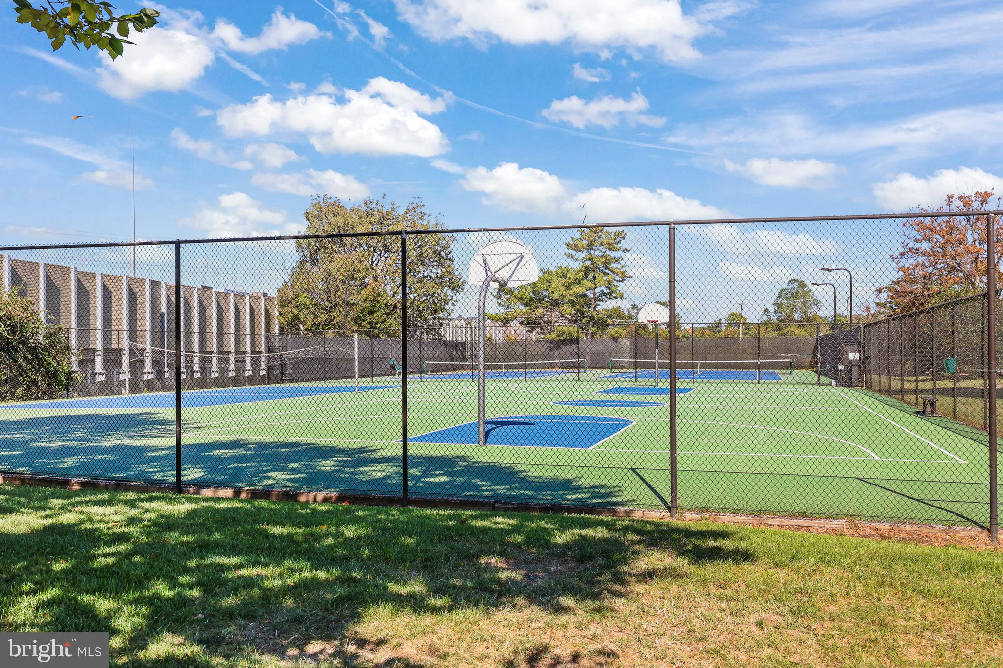 3519 Valley Drive Alexandria, VA 22302 - Photo 28 of 54 a view of a park