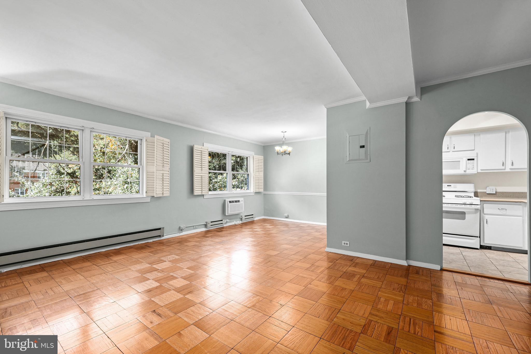 3519 Valley Drive Alexandria, VA 22302 - Photo 4 of 54 a view of an empty room with a window