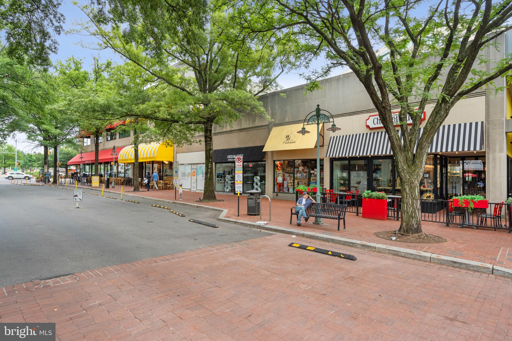 3519 Valley Drive Alexandria, VA 22302 - Photo 43 of 54 an outdoor space with a patio