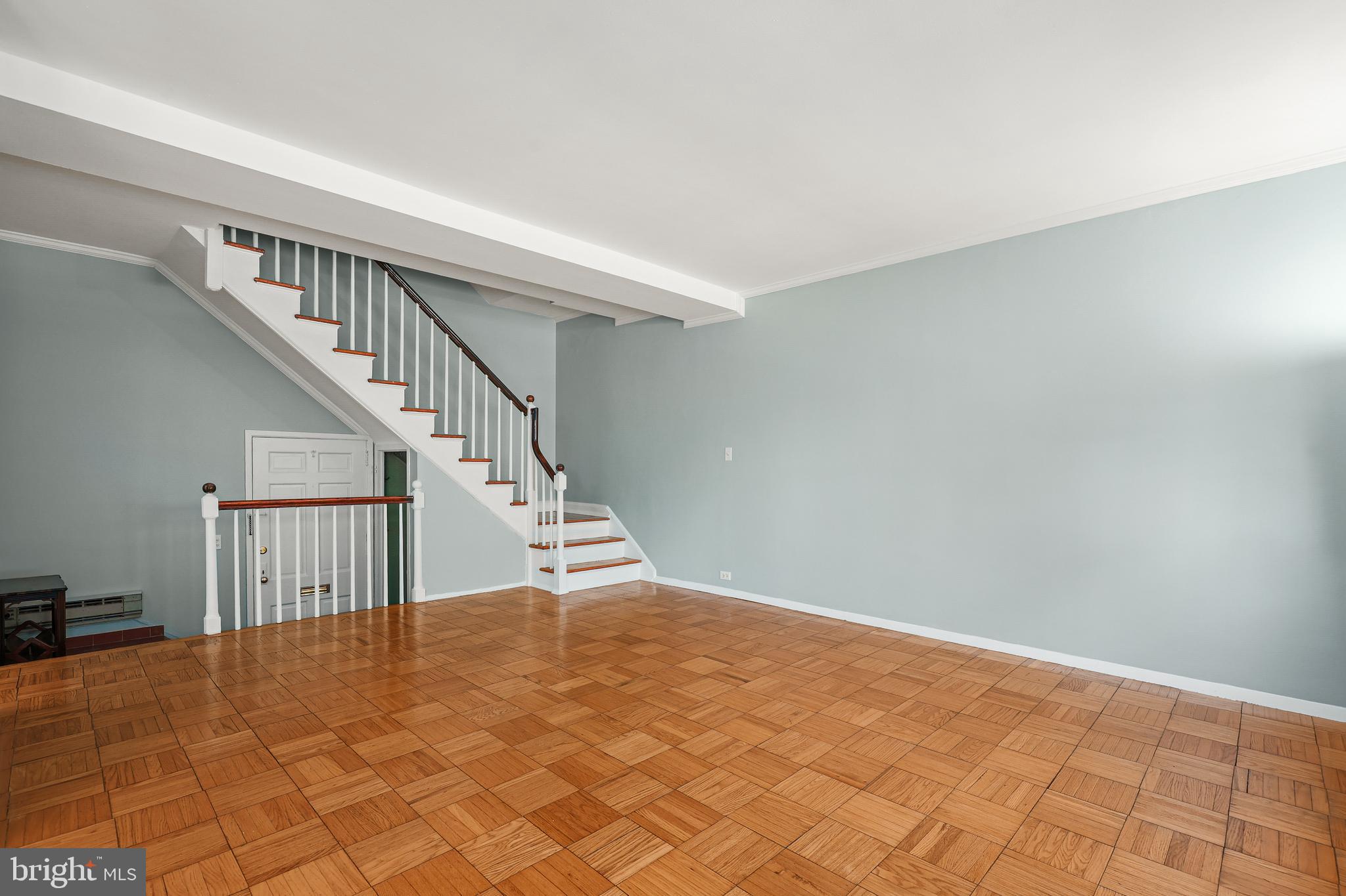 3519 Valley Drive Alexandria, VA 22302 - Photo 6 of 54 a view of entryway