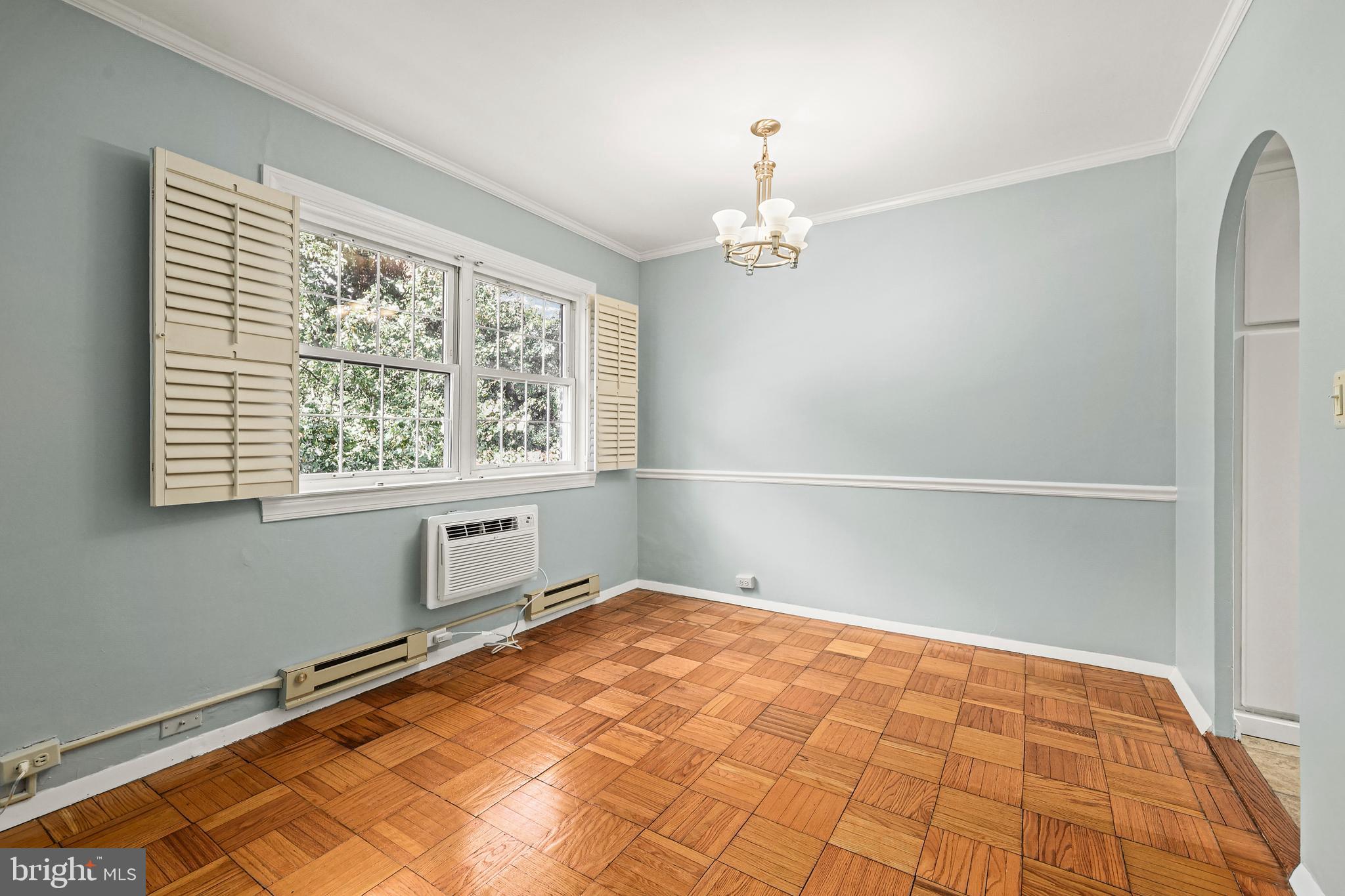 3519 Valley Drive Alexandria, VA 22302 - Photo 8 of 54 a view of an empty room with a window