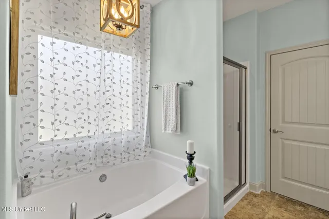 $419,000 | 14 East Yellowstone Road, Hattiesburg, MS 39402