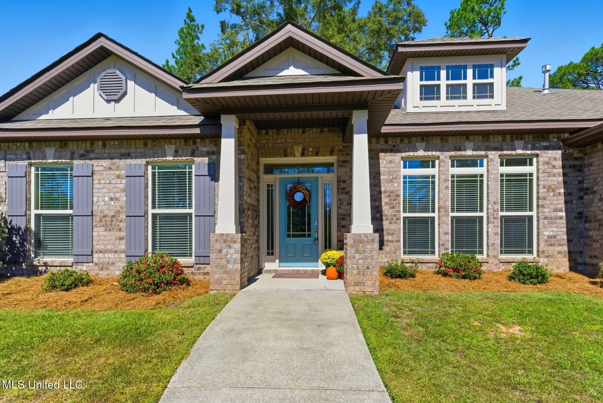 14 East Yellowstone Road Hattiesburg, MS 39402 - Photo 2 of 48 dsc06941