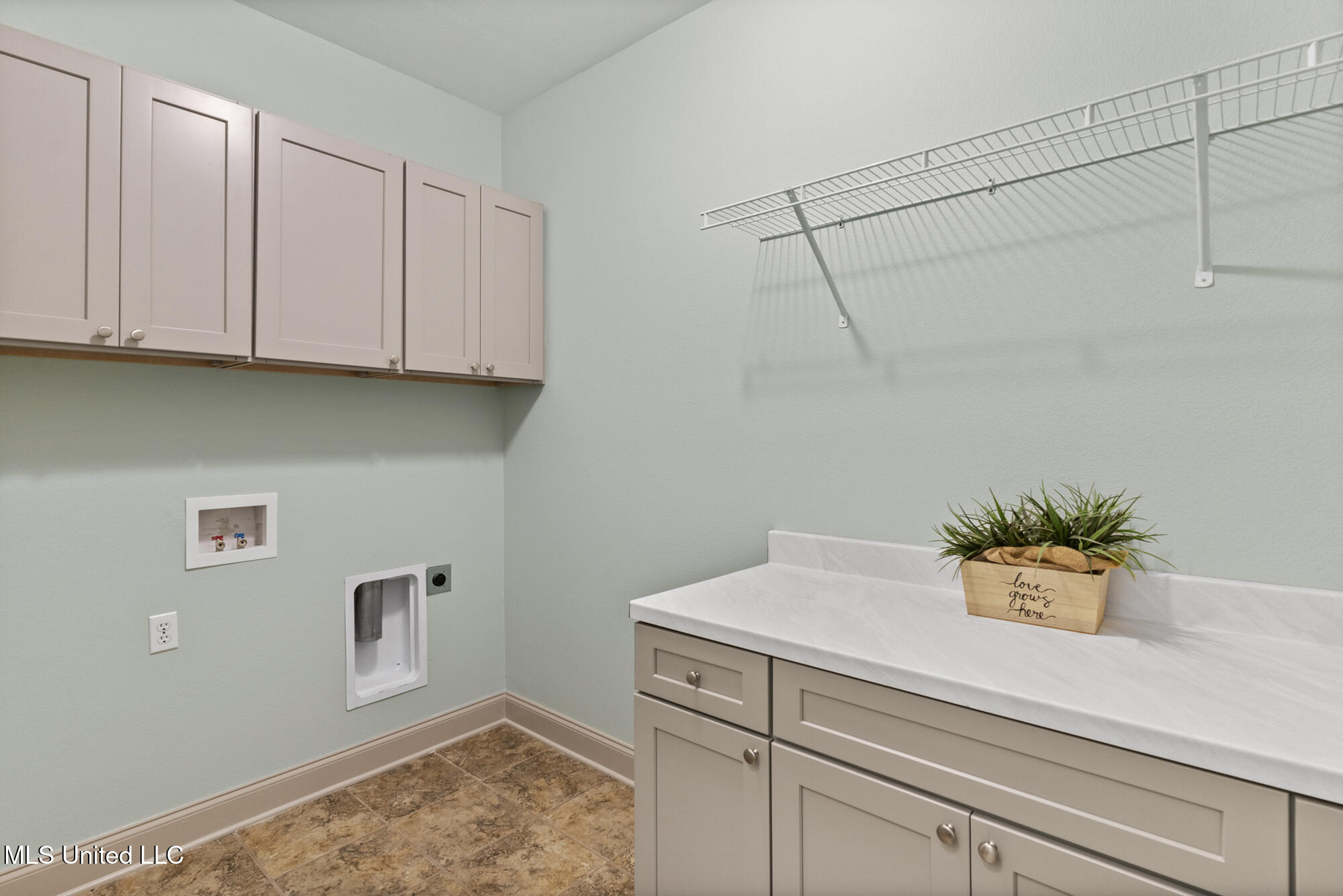 14 East Yellowstone Road Hattiesburg, MS 39402 - Photo 30 of 48 ghubphoto_040