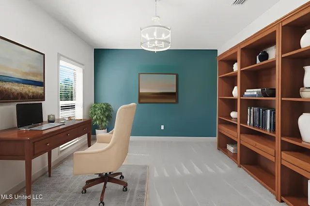 $419,000 | 14 East Yellowstone Road, Hattiesburg, MS 39402