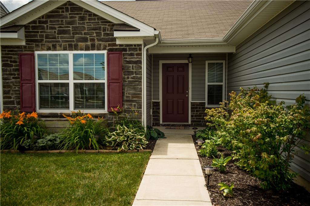 5791 Pebblebrooke Road Whitestown, IN 46075 - Photo 2 of 30