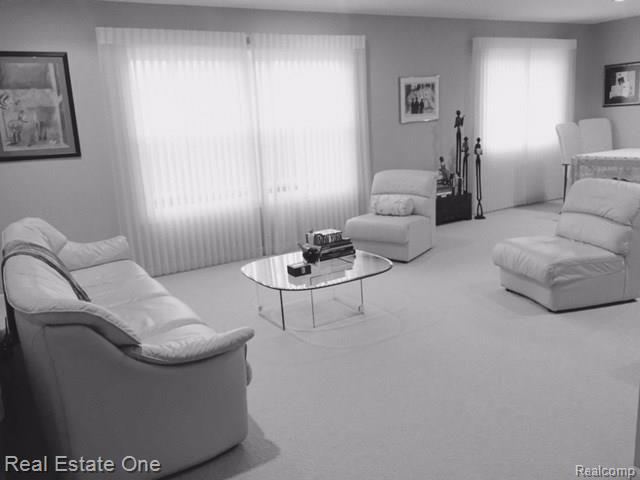 30069 High Valley Road Farmington Hills, MI 48331 - Photo 3 of 17