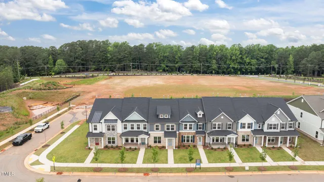 $325,000 | 937 Alma Railway Drive, Unit 555, Youngsville, NC 27596