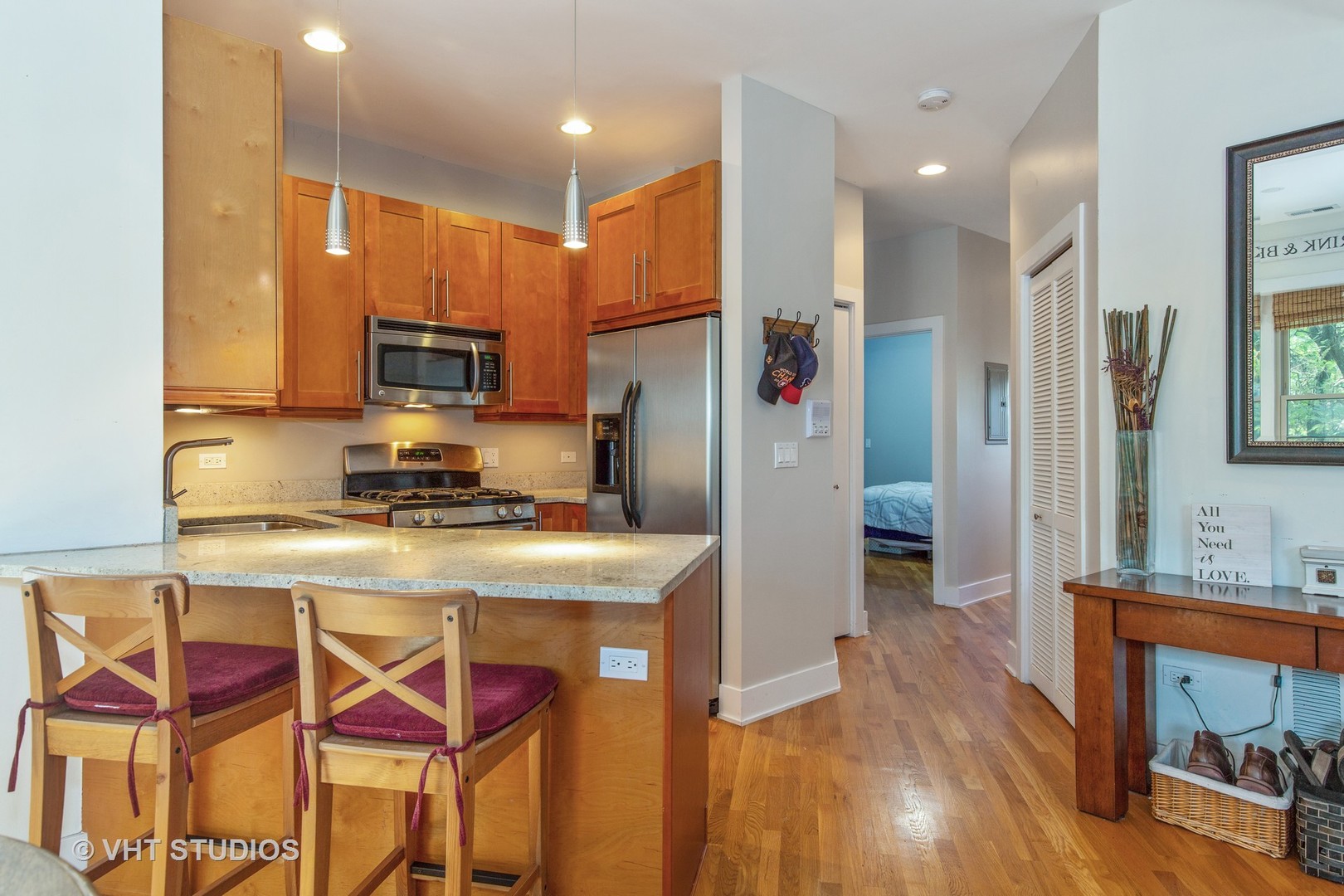 3510 North Springfield Avenue, Unit 2N Chicago, IL 60618 - Photo 3 of 10