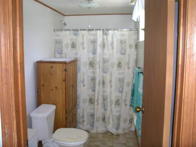 27 Daniel Street Rensselaer, NY 12144 - Photo 5 of 5 Photo 5