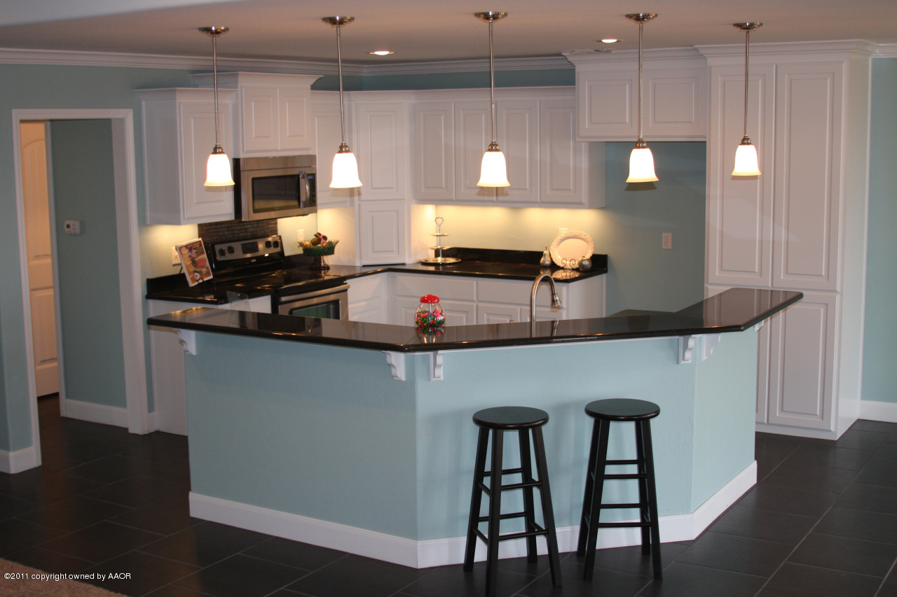 19201 McPherson Road Amarillo, TX 79119 - Photo 7 of 30 Kitchen