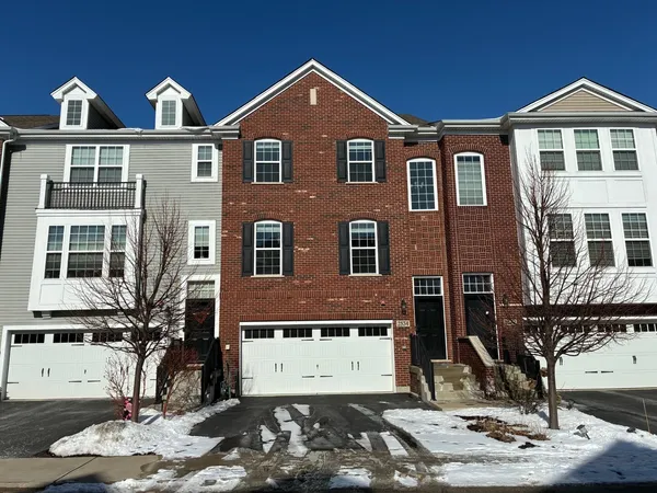 $475,000 | 2534 Huntleigh Lane, Woodridge, IL 60517