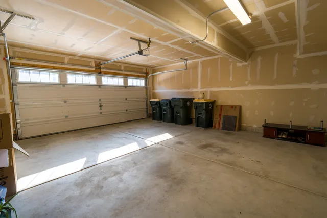 $475,000 | 2534 Huntleigh Lane, Woodridge, IL 60517