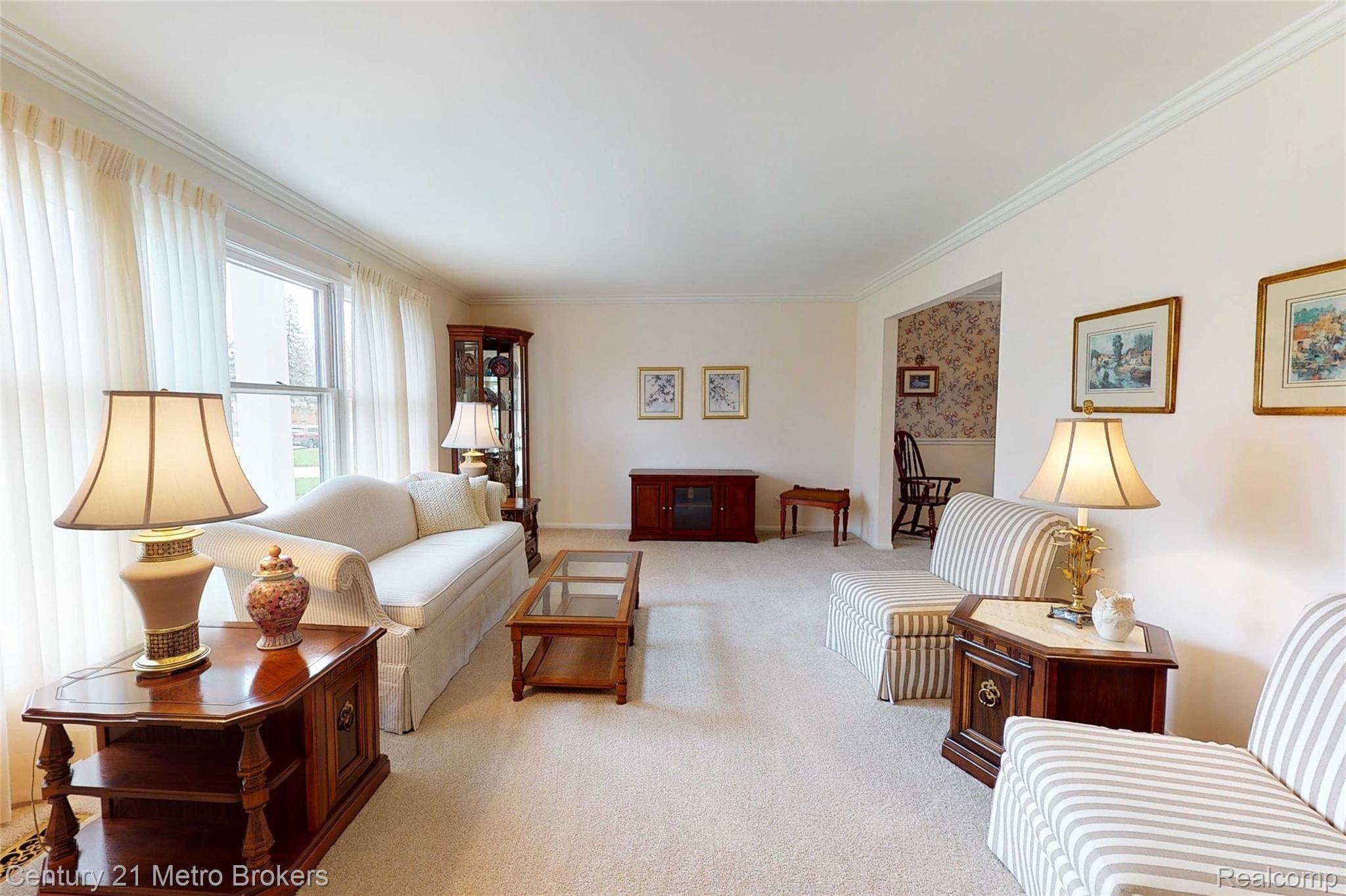 6160 Kings Scepter Road Grand Blanc, MI 48439 - Photo 45 of 55 6160-King-Scepter-Rd-Living Room.jpg