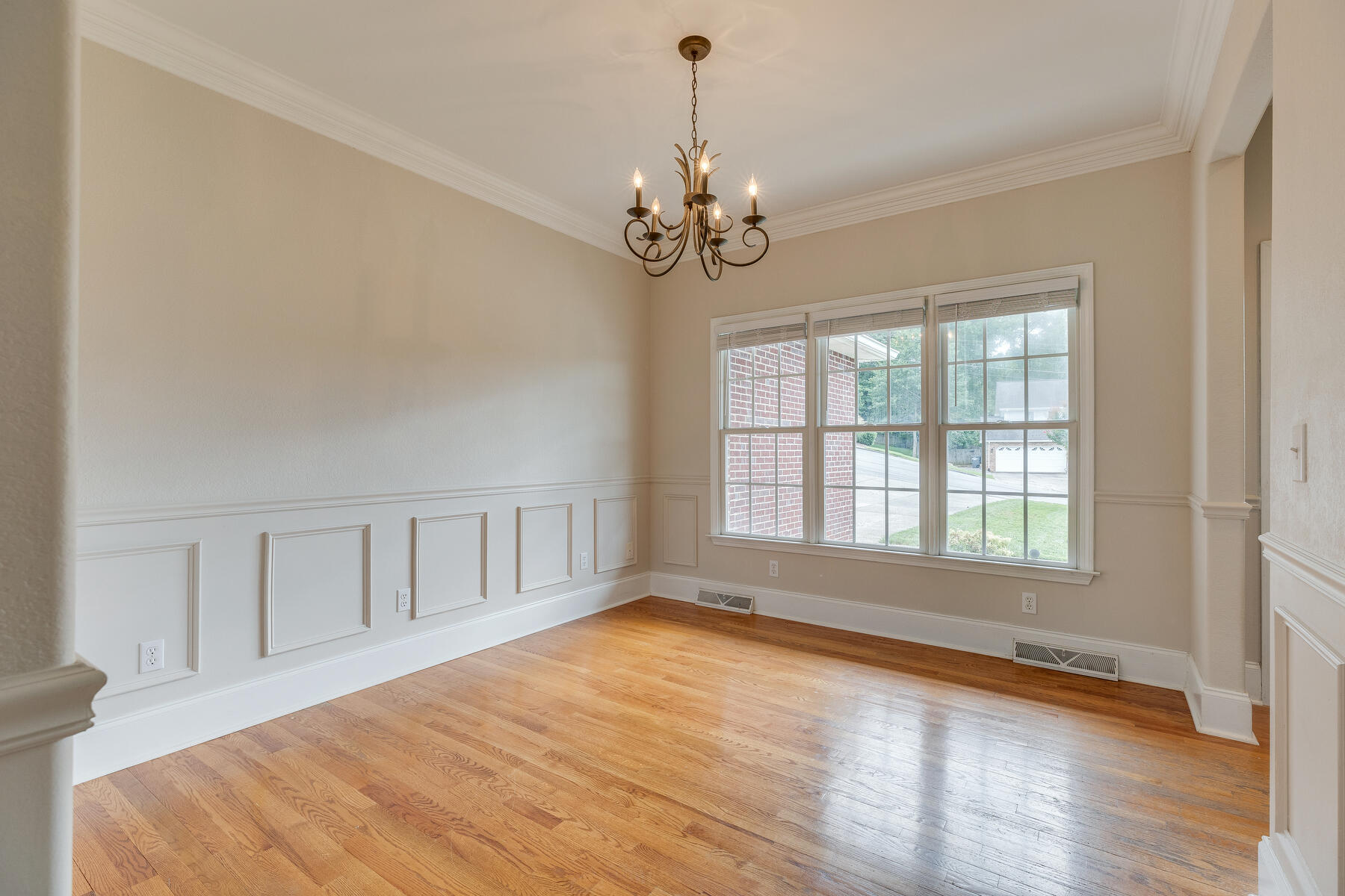 3917 Leaf Point Kingsport, TN 37663 - Photo 15 of 45 015
