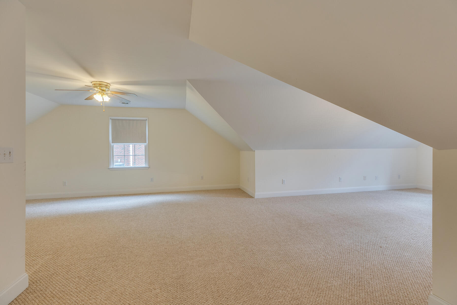 3917 Leaf Point Kingsport, TN 37663 - Photo 25 of 45 025
