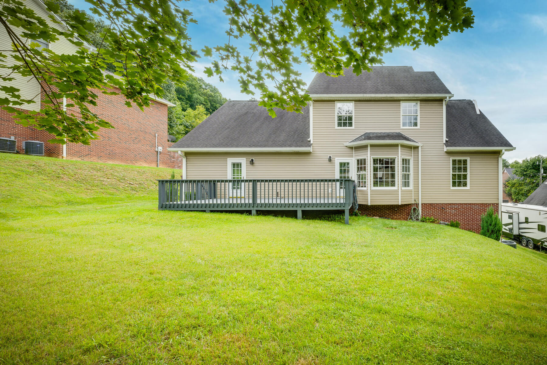 3917 Leaf Point Kingsport, TN 37663 - Photo 42 of 45 042