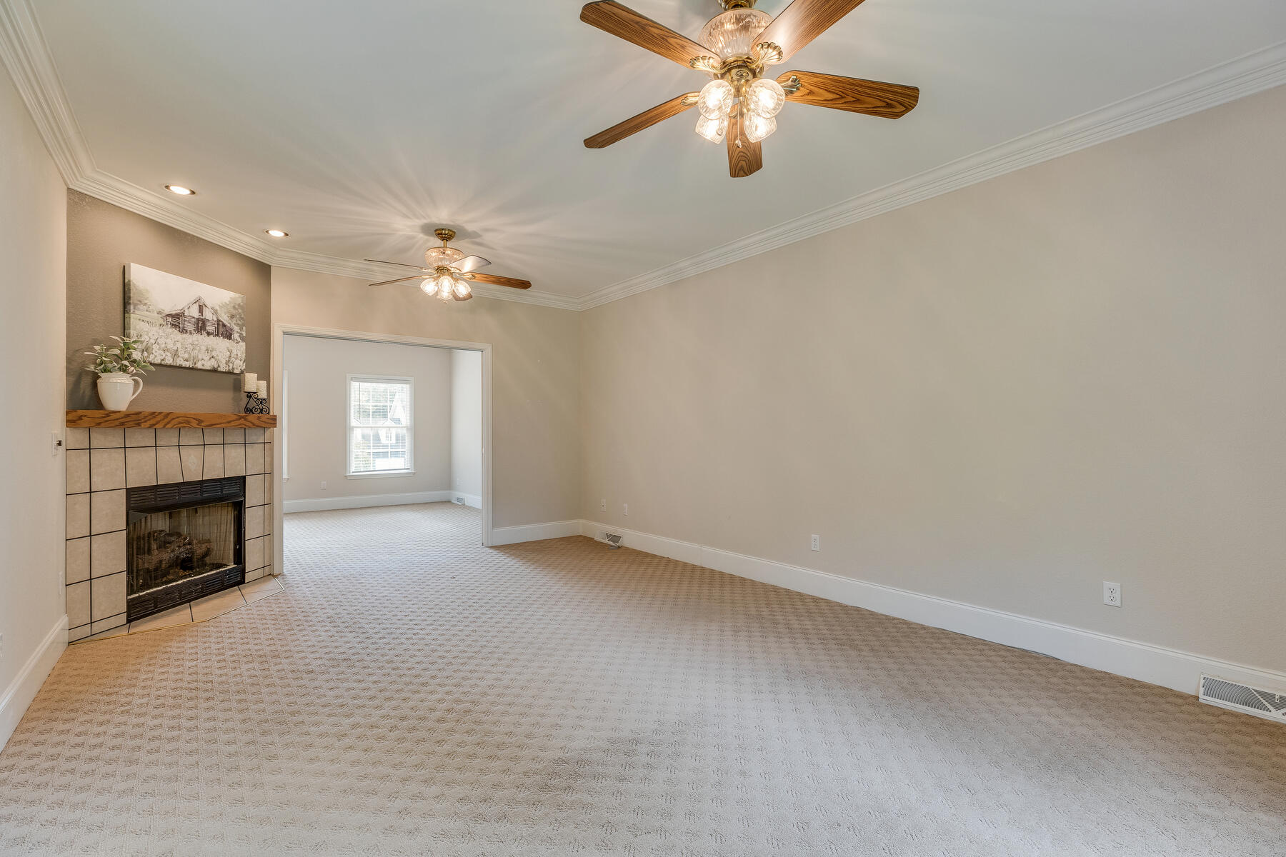 3917 Leaf Point Kingsport, TN 37663 - Photo 9 of 45 009