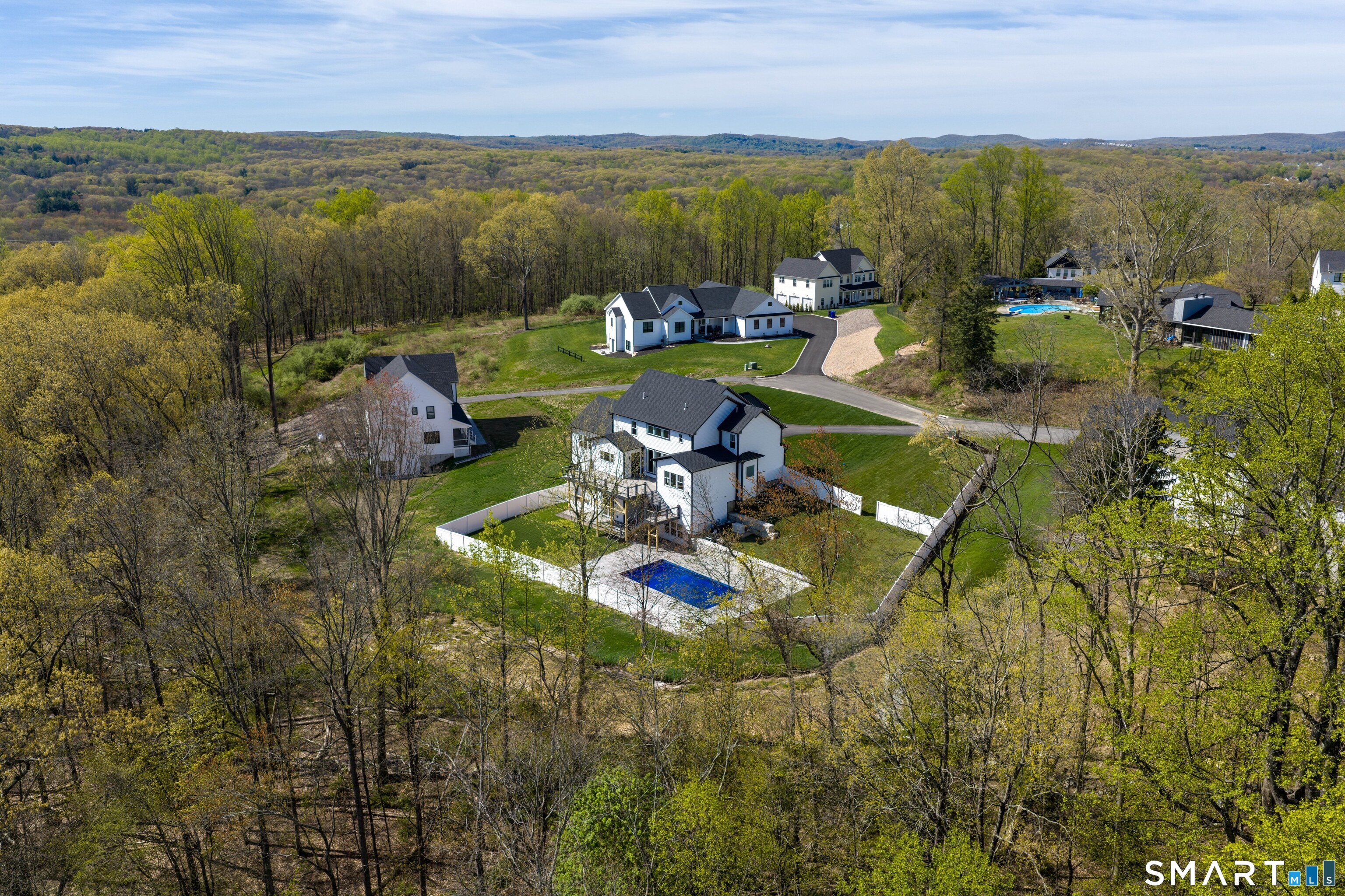 25 Hunting Ridge Road Brookfield, CT 06804 - Photo 2 of 40