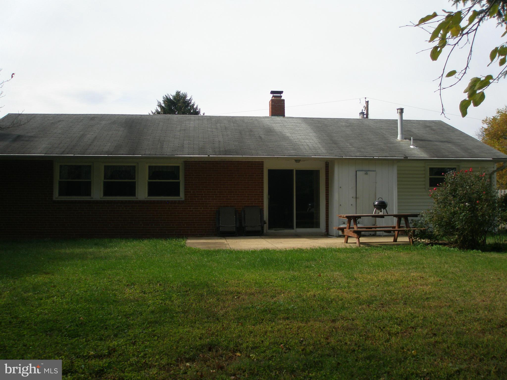 5305 Oldcastle Lane Springfield, VA 22151 - Photo 2 of 22 Exterior (Rear)