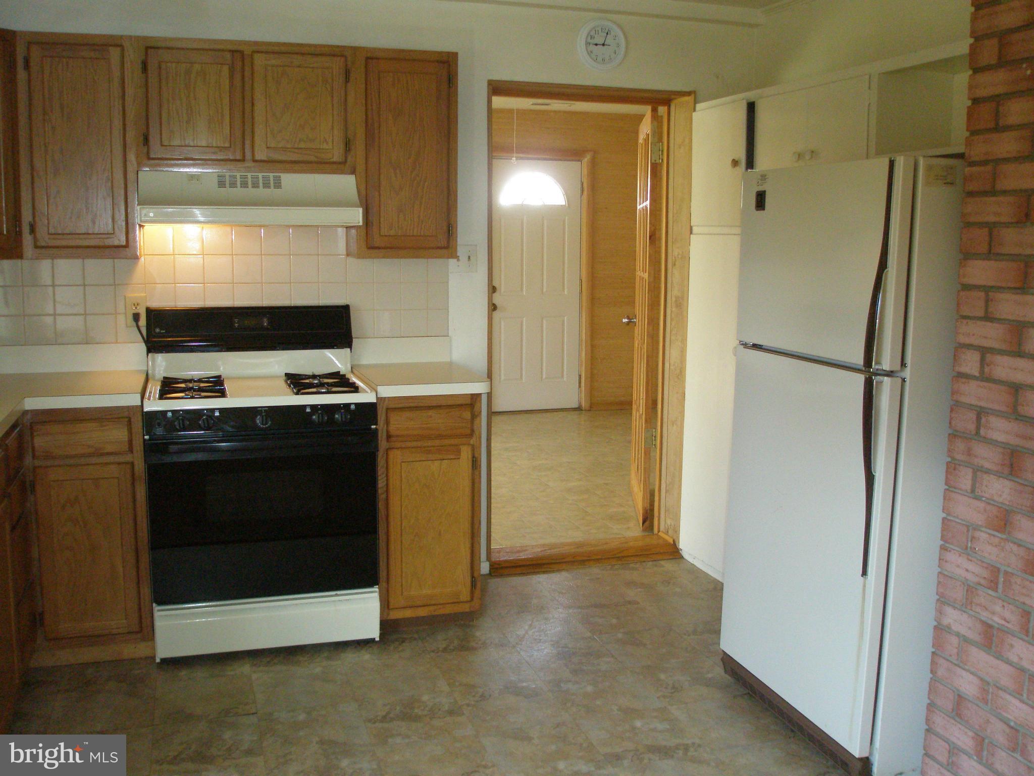 5305 Oldcastle Lane Springfield, VA 22151 - Photo 11 of 22 Kitchen